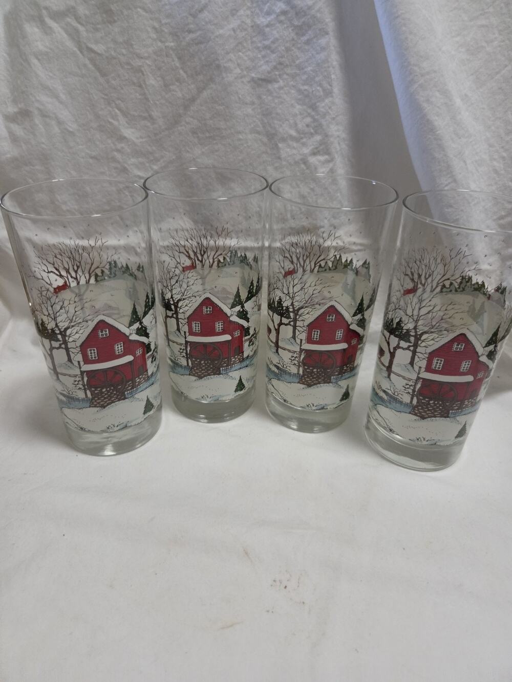 4 Vintage Libbey Christmas Winter Scene Horse Sleigh 16 oz. Glasses